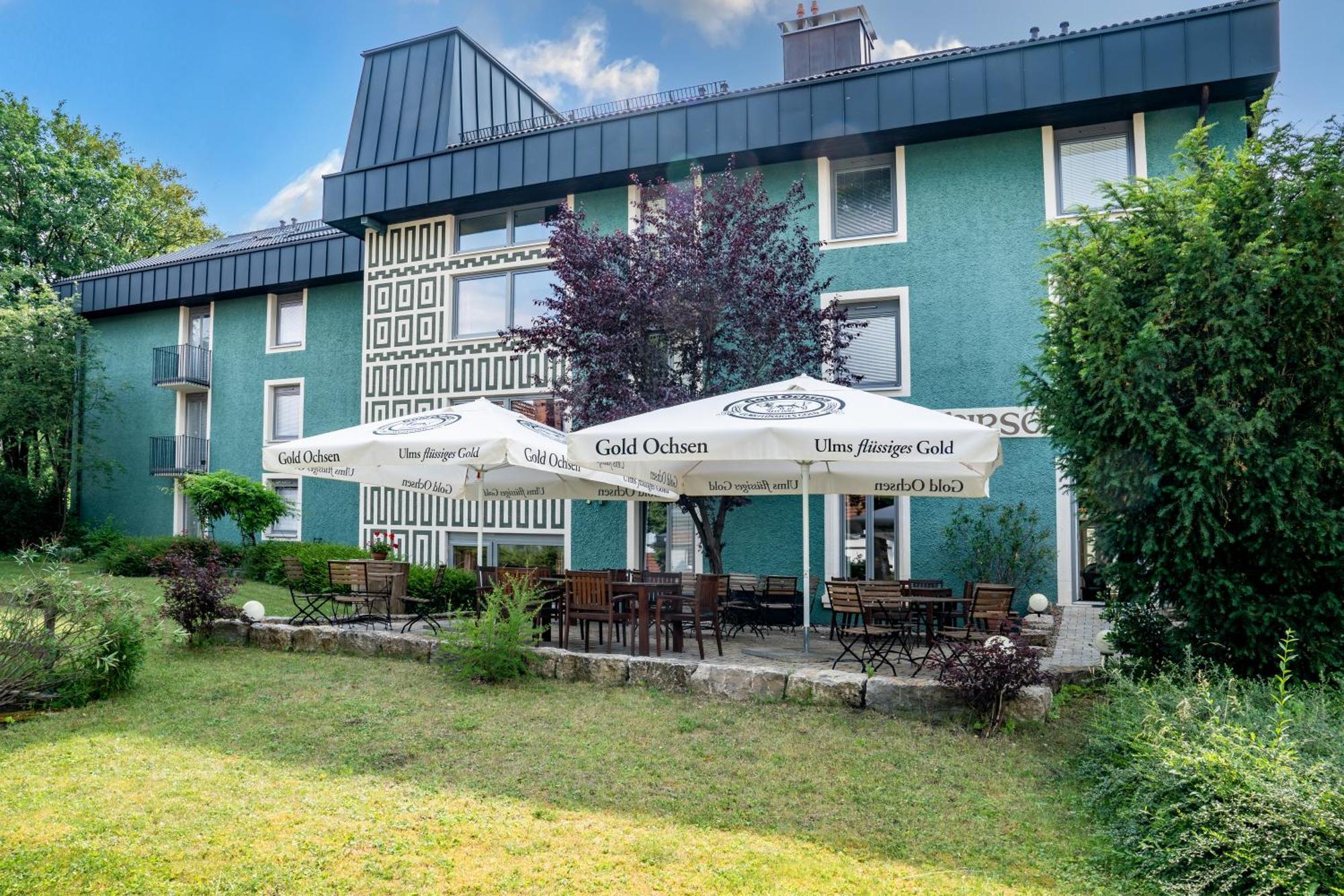 Akzent Hotel Restaurant Hirsch Heidenheim an der Brenz Exterior photo